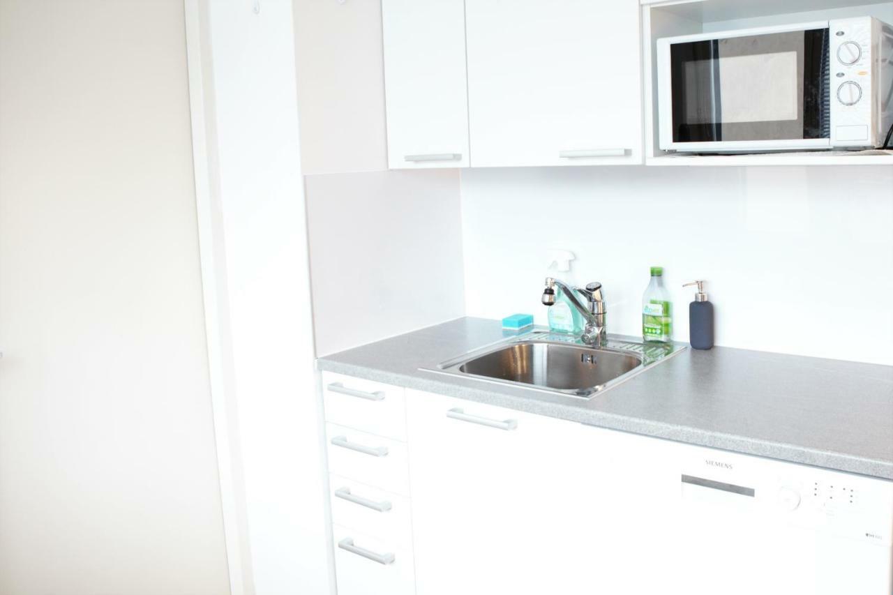 Stay Here Apartment Kamppi Helsinki Buitenkant foto
